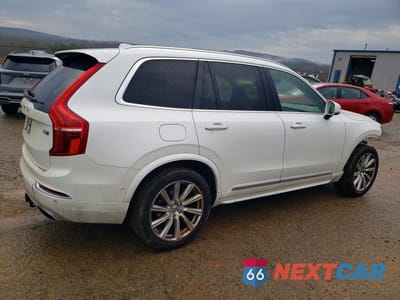 Trzecie zdjęcie samochodu z tyłu: 2016 VOLVO XC90 T6 VIN:YV4A22PL8G1014580 - miniatura