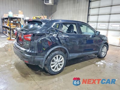 Trzecie zdjęcie samochodu z tyłu: 2020 NISSAN ROGUE SPORT S VIN:JN1BJ1CWXLW645562 - miniatura