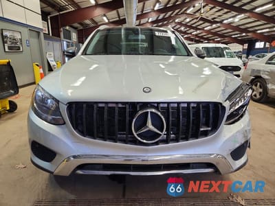 Piąte zdjęcie samochodu w środku: 2016 MERCEDES-BENZ GLC 300 4MATIC VIN:WDC0G4KB8GF087813 - miniatura