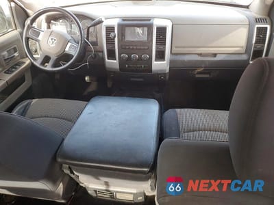 Zdjęcie 8 z 12 samochodu: 2009 DODGE RAM 1500 VIN:1D3HB13T89S737173 - miniatura