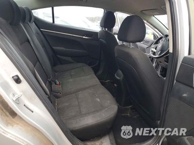 Zdjęcie 10 z 12 samochodu: 2019 HYUNDAI ELANTRA SE VIN:5NPD74LF5KH452889 - miniatura