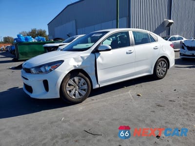 2020 KIA RIO LX 3KPA24AD1LE268431 - główne zdjęcie licytacji z USA - miniatura
