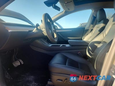 Zdjęcie 7 z 12 samochodu: 2023 TESLA MODEL Y VIN:7SAYGDEE4PA209277 - miniatura