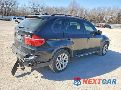 Trzecie zdjęcie samochodu z tyłu: 2013 BMW X5 XDRIVE35I VIN:5UXZV4C52D0B13947 - miniatura