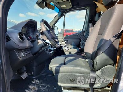 Zdjęcie 7 z 12 samochodu: 2025 MERCEDES BENZ SPRINTER 3500 XD DELIVERY VAN VIN:W1Y8ND6YXST225189 - miniatura