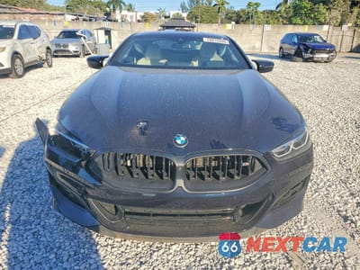 Piąte zdjęcie samochodu w środku: 2024 BMW M850XI VIN:WBABC4C07RCR56331 - miniatura