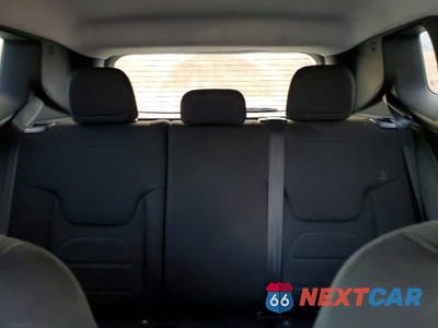 Zdjęcie 10 z 12 samochodu: 2020 JEEP RENEGADE LATITUDE VIN:ZACNJABBXLPL27718 - miniatura