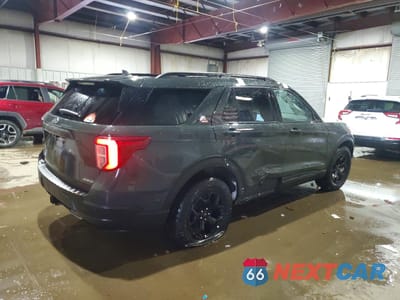 Trzecie zdjęcie samochodu z tyłu: 2023 FORD EXPLORER TIMBERLINE VIN:1FMSK8JH2PGA64110 - miniatura