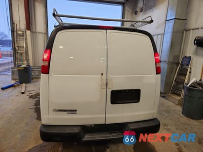 Zdjęcie 6 z 13 samochodu: 2013 CHEVROLET EXPRESS G3500 VIN:1GCZGTCG1D1117406 - miniatura