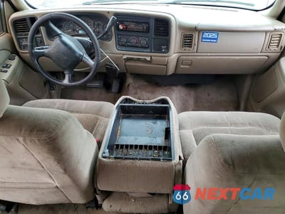 Zdjęcie 8 z 12 samochodu: 2002 CHEVROLET SILVERADO C1500 VIN:2GCEC19V821427399 - miniatura