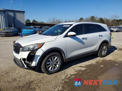 2018 KIA SORENTO LX 5XYPG4A38JG424001 - główne zdjęcie licytacji z USA - miniatura
