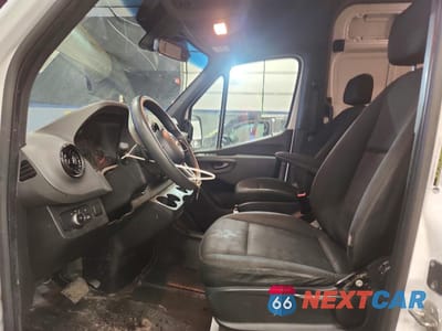 Zdjęcie 7 z 13 samochodu: 2021 MERCEDES-BENZ SPRINTER 2500 VIN:W1Y40CHY5MT062555 - miniatura