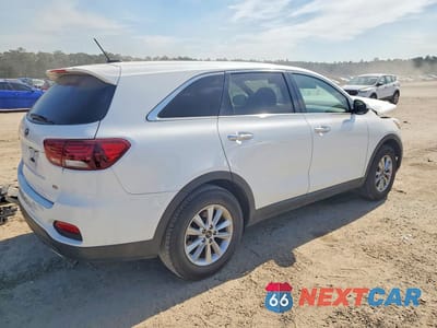 Trzecie zdjęcie samochodu z tyłu: 2020 KIA SORENTO L VIN:5XYPG4A36LG647477 - miniatura