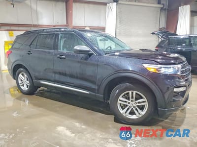 Czwarte zdjęcie samochodu z boku: 2023 FORD EXPLORER XLT VIN:1FMSK8DHXPGB90680 - miniatura