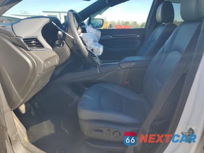Zdjęcie 7 z 14 samochodu: 2023 BUICK ENCLAVE ESSENCE VIN:5GAEVAKW8PJ219793 - miniatura