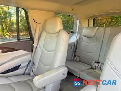 Piąte zdjęcie samochodu w środku: 2016 CADILLAC ESCALADE LUXURY VIN:1GYS4BKJXGR177458 - miniatura
