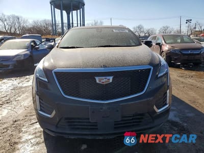 Piąte zdjęcie samochodu w środku: 2025 CADILLAC XT5 SPORT VIN:1GYKNGRS6SZ111510 - miniatura
