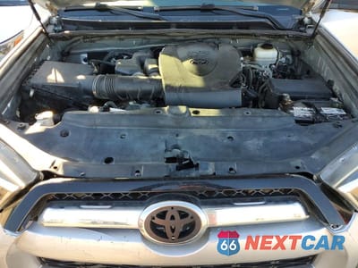 Zdjęcie 11 z 11 samochodu: 2015 TOYOTA 4RUNNER SR5/SR5 PREMIUM VIN:JTEBU5JR6F5267934 - miniatura