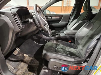 Zdjęcie 7 z 13 samochodu: 2020 VOLVO TRUCK/VAN XC40 R-DESIGN T5 4DR VIN:YV4162UM3L2222551 - miniatura