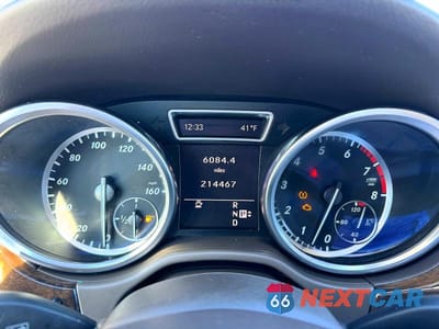 Zdjęcie 8 z 12 samochodu: 2012 MERCEDES-BENZ ML 350 4MATIC VIN:4JGDA5HB4CA053991 - miniatura