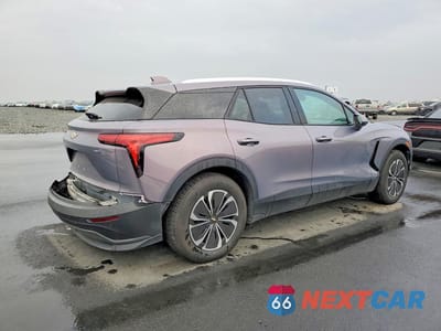 Trzecie zdjęcie samochodu z tyłu: 2024 CHEVROLET BLAZER 2LT VIN:3GNKDBRJ2RS248414 - miniatura