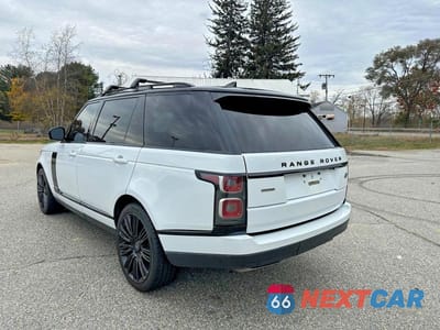 Trzecie zdjęcie samochodu z tyłu: 2019 LAND ROVER RANGE ROVER SUPERCHARGED VIN:SALGS5RE8KA525544 - miniatura