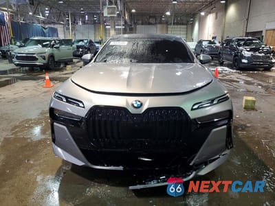 Piąte zdjęcie samochodu w środku: 2023 BMW 760 XI VIN:WBA33EJ02PCM90642 - miniatura