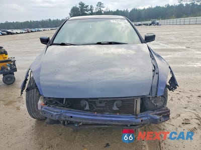 Piąte zdjęcie samochodu w środku: 2003 HONDA ACCORD LX VIN:1HGCM56303A081632 - miniatura