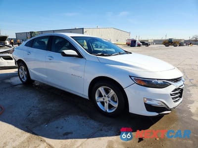 Czwarte zdjęcie samochodu z boku: 2022 CHEVROLET MALIBU LS VIN:1G1ZC5ST4NF150158 - miniatura