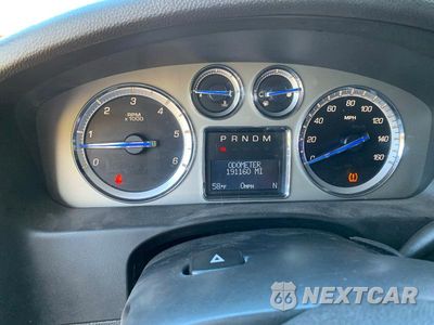 Zdjęcie 8 z 10 samochodu: 2011 CADILLAC ESCALADE ESV VIN:1GYS3GEF3BR269222 - miniatura
