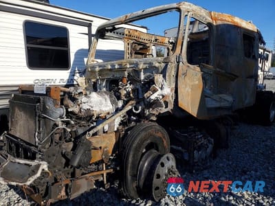 Zdjęcie 9 z 10 samochodu: 2025 VOLVO VNL SEMI TRUCK VIN:4V4NC9EH3SN668353 - miniatura