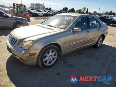 2003 MERCEDES-BENZ C 320 WDBRF64J93F298415 - główne zdjęcie licytacji z USA - miniatura