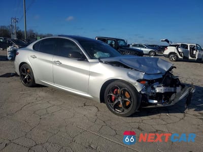 Czwarte zdjęcie samochodu z boku: 2019 ALFA ROMEO GIULIA VIN:ZARFAMAN0K7622879 - miniatura