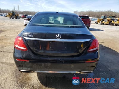 Zdjęcie 6 z 11 samochodu: 2017 MERCEDES-BENZ E 300 VIN:WDDZF4JB7HA027883 - miniatura