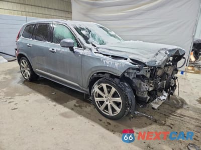 Czwarte zdjęcie samochodu z boku: 2019 VOLVO XC90 T6 INSCRIPTION VIN:YV4A22PL7K1444853 - miniatura