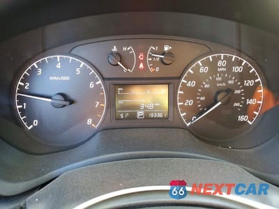 Zdjęcie 9 z 12 samochodu: 2014 NISSAN SENTRA S VIN:3N1AB7AP6EL685167 - miniatura