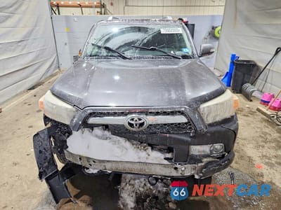 Piąte zdjęcie samochodu w środku: 2013 TOYOTA 4RUNNER SR5 VIN:JTEBU5JR6D5122955 - miniatura