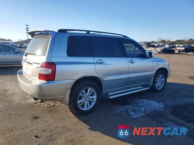 Trzecie zdjęcie samochodu z tyłu: 2006 TOYOTA HIGHLANDER HYBRID VIN:JTEEW21A460022207 - miniatura