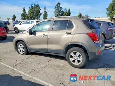 Drugie zdjęcie samochodu z przodu: 2021 CHEVROLET TRAX 1LT VIN:KL7CJPSM1MB371615 - miniatura