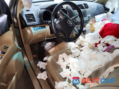 Zdjęcie 8 z 12 samochodu: 2012 TOYOTA HIGHLANDER BASE VIN:5TDBK3EH6CS174465 - miniatura