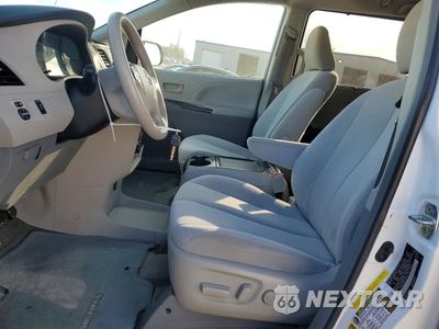 Zdjęcie 7 z 13 samochodu: 2012 TOYOTA SIENNA LE 8-PASSENGER VIN:5TDKK3DC9CS187779 - miniatura