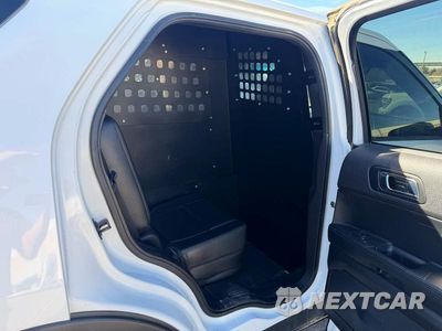 Zdjęcie 6 z 11 samochodu: 2018 FORD EXPLORER POLICE INTERCEPTOR VIN:1FM5K8ARXJGA89902 - miniatura
