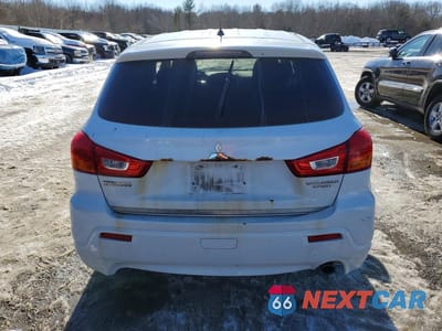 Zdjęcie 6 z 12 samochodu: 2011 MITSUBISHI OUTLANDER SPORT SE VIN:JA4AR4AU5BZ005383 - miniatura