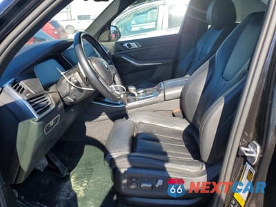 Zdjęcie 7 z 13 samochodu: 2019 BMW X5 XDRIVE40I VIN:5UXCR6C59KLL40356 - miniatura