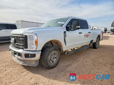 2023 FORD F350 SUPER DUTY 1FT8W3BA9PEC30769 - główne zdjęcie licytacji z USA - miniatura