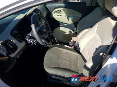 Zdjęcie 7 z 12 samochodu: 2013 KIA RIO LX VIN:KNADM4A33D6274539 - miniatura