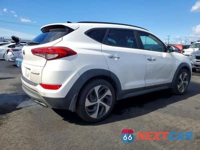 Trzecie zdjęcie samochodu z tyłu: 2016 HYUNDAI TUCSON LIMITED VIN:KM8J33A20GU253072 - miniatura