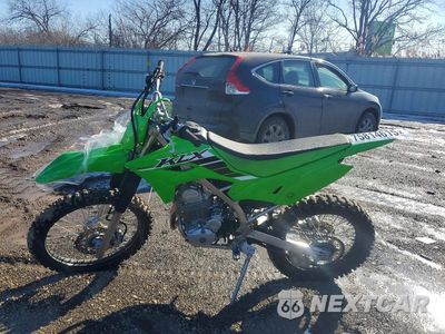 Trzecie zdjęcie samochodu z tyłu: 2025 KAWASAKI KLX230R DIRT BIKE VIN:MH4LXEN1XSJP00318 - miniatura
