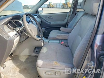 Zdjęcie 7 z 12 samochodu: 2005 TOYOTA HIGHLANDER BASE VIN:JTEDP21A550074226 - miniatura