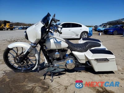 Trzecie zdjęcie samochodu z tyłu: 2006 HARLEY DAVIDSON FLHXI VIN:1HD1KBW146Y685235 - miniatura